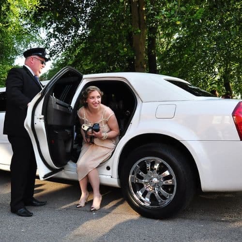 customer-enjoying-limo-arival